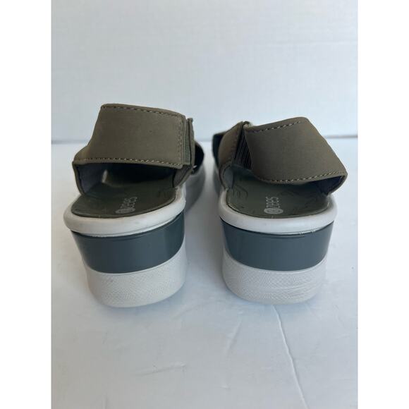 BZees Crisscross Sunset Army Green Slingback Stretch Wedge Sandals Size 9 - Picture 8 of 12